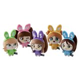 Adorable plush keyrings featuring NewJeans members with Takashi Murakami-inspired designs.