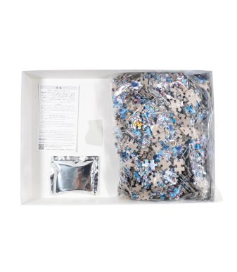 Blue Signal Puzzle by Takashi Murakami with Skulls & Flowers design, 875 pieces.