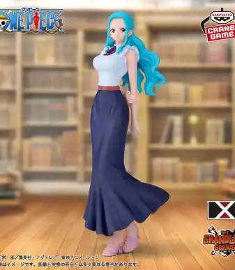 Detailed Nefertari Vivi DXF figure from One Piece, perfect for collectors.